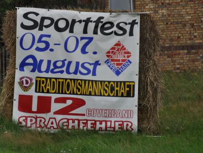 Foto des Albums: Sportfest 2011 mit U2 Cover und Dynamo Dresden Traditionsmannschaft (27. 08. 2011)