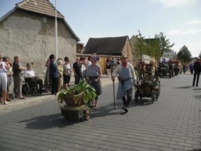 Foto des Albums: 1075-Jahrfeier OT Frose, Festumzug