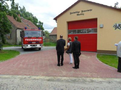 Foto des Albums: Das neue Feuerwehr- und Dorfhaus in Garlitz wird eingeweiht (19. 08. 2011)