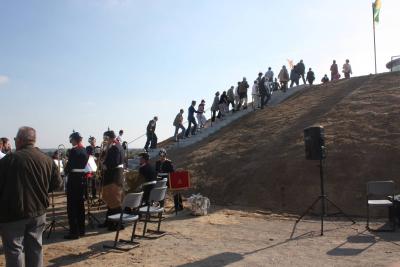Foto des Albums: Veranstaltung zur Eröffnung der Aussichts- und Gedenkplattform zur Schlacht 1636 (24.09.2011)
