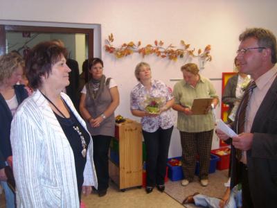 Foto des Albums: Verabschiedung der Leiterin der DRK Kindertagesstätte "Villa Regenbogen " (24. 10. 2011)