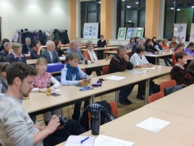 Foto des Albums: Forum der Lokalen Agenda 21 im Landkreis Oberhavel und in Oranienburg -  Präsentation der Ergebnisse 2011 des Schülernetzwerks "Obere Havel" (22.11.2011)