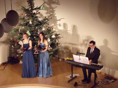Foto des Albums: Weihnachtskonzert mit Anna Moritz, Inga Schneider, Fabian Schmidt und Christian Nolte (11. 12. 2011)