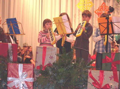 Foto des Albums: Weihnachtsprogramm unserer Schule