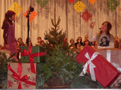 Foto des Albums: Weihnachtsprogramm unserer Schule
