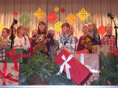 Foto des Albums: Weihnachtsprogramm unserer Schule