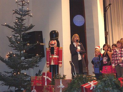Foto des Albums: Weihnachtsprogramm unserer Schule