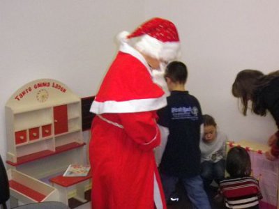 Foto des Albums: Weihnachtsfeier beim Eltern-Kind-Zentrum (26.12.2011)