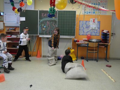 Foto des Albums: Fasching in der Grundschule Teil 2 - in den Klassen (21.02.2012)