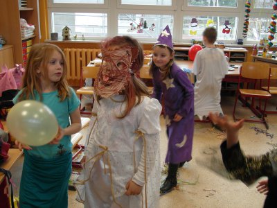 Foto des Albums: Fasching in der Grundschule Teil 2 - in den Klassen (21.02.2012)