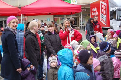 Foto des Albums: Stadtwette souverän geschafft - Bilder vom Stadthallenvorplatz
