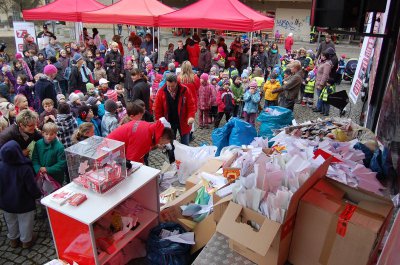 Foto des Albums: Stadtwette souverän geschafft - Bilder vom Stadthallenvorplatz