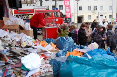 Foto des Albums: Stadtwette souverän geschafft - Bilder vom Stadthallenvorplatz