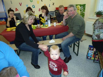 Foto des Albums: Basteln mit den Eltern (14.03.2012)