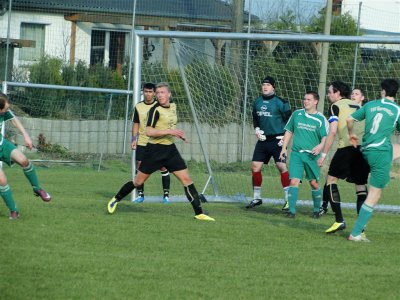 Foto des Albums: Pokalviertelfinale FSV Germendorf - Häsener SV