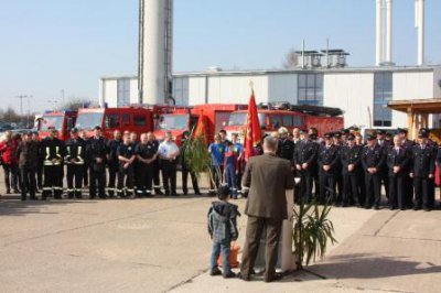 Foto des Albums: Müchelner stellen neues Löschfahrzeug in Dienst