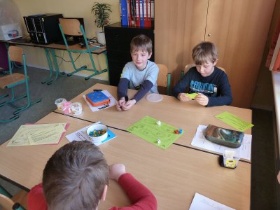Foto des Albums: Primarforscheraktivitäten an der Grundschule in Glöwen (30. 03. 2012)
