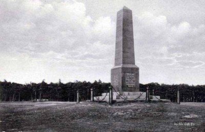 Vorschaubild: 1935 Truppenübungsplatz Döberitz Obelisk auf dem Hasenheidenberg