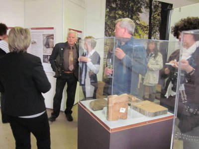 Foto des Albums: Ausstellungseröffnung "Ackern-Flößen-Jagen" (04.04.2012)