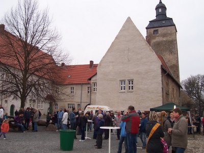 Foto des Albums: Osterfeuer auf der Wasserburg (05.04.2012)