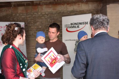 Foto des Albums: Buntes Wittstock – Familienfest am 1. Mai 2012 (01.05.2012)