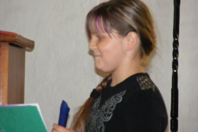 Foto des Albums: Viele Schüler beim Kirchencafé