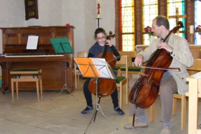 Foto des Albums: Viele Schüler beim Kirchencafé