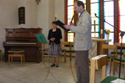 Foto des Albums: Viele Schüler beim Kirchencafé