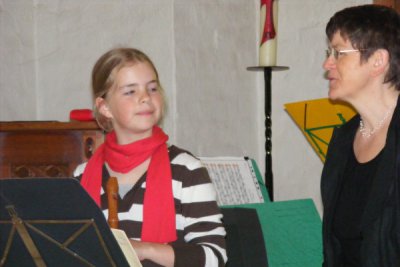 Foto des Albums: Viele Schüler beim Kirchencafé