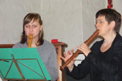 Foto des Albums: Viele Schüler beim Kirchencafé