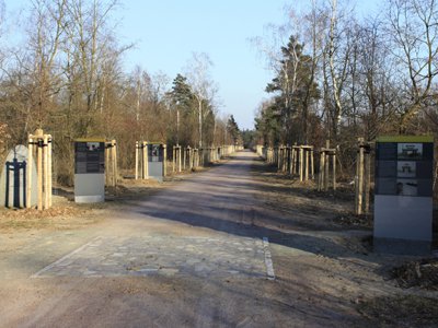 Foto des Albums: Einweihung des Geschichts- u. Informationspfades im Lager