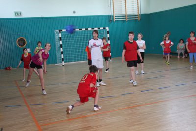 Foto des Albums: Wer wird „Sportlichste Klasse“ der Schule? (23. 05. 2012)