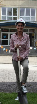 Bild: 23.9.2011 - der erste Spatenstich