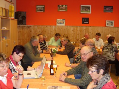 Foto des Albums: Kaffeenachmittag über die Chronik der Gemeinde Schraden (06. 05. 2012)