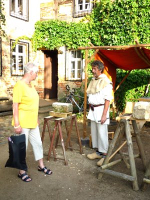 Foto des Albums: Heimatstube Uebigau mit Bronzezeitlichem Dorf (05. 06. 2012)
