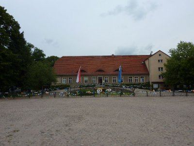 Foto des Albums: Hoppenrade begrüßt die Radler der Tour de Prignitz mit einem bunten Programm (06. 06. 2012)