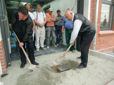 Foto des Albums: Grundsteinlegung am Bahnhofsgebäude Rehfelde (12. 06. 2012)