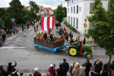 Foto des Albums: Märchenumzug am Volkfestsonntag