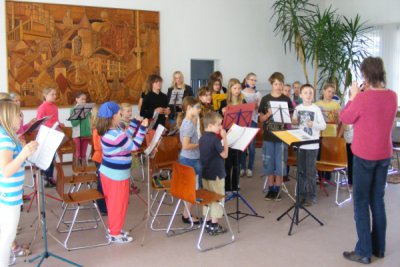 Foto des Albums: Musikalisches Märchen im Blockflötenorchester einstudiert