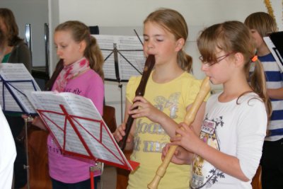 Foto des Albums: Musikalisches Märchen im Blockflötenorchester einstudiert