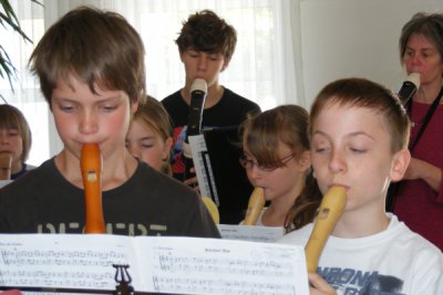 Foto des Albums: Musikalisches Märchen im Blockflötenorchester einstudiert