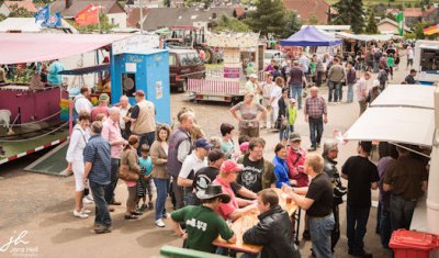 Foto des Albums: Markt & Traktorenausstellung 2012 (24. 06. 2012)