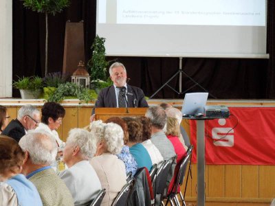 Ein Vortrag von dem Landrat Herrn Lange &uuml;ber die soziale Lage im Landkreis Prignitz  (Bild vergr&ouml;&szlig;ern)