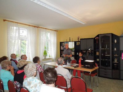 Gespr&auml;chsrunde in der AWO- Begegnungsst&auml;tte  (Bild vergr&ouml;&szlig;ern)