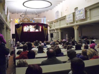 Puppenspiel in der Lambertuskirche gab es noch nie -120 Zuschauer waren begeistert  (Bild vergr&ouml;&szlig;ern)