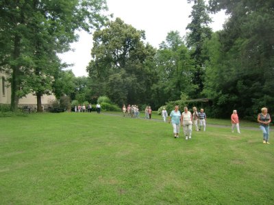 Foto des Albums: Heimatverein auf Besichtigungstour rund um Rehfelde (07. 07. 2012)
