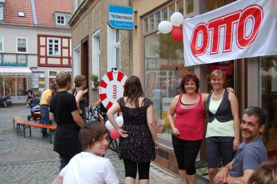 Foto des Albums: Mittsommernachtsshopping 2012 in Wittstock (29.06.2012)