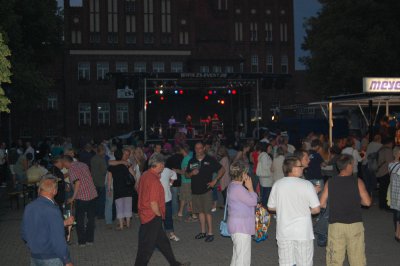 Foto des Albums: Mittsommernachtsshopping 2012 in Wittstock (29.06.2012)