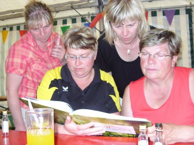 Foto des Albums: Dorf- und Sportfest Teil 3 (24. 06. 2012)
