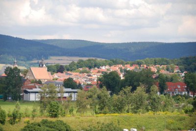 Eisfeld mit BlicK zum Th&uuml;ringer Wald 